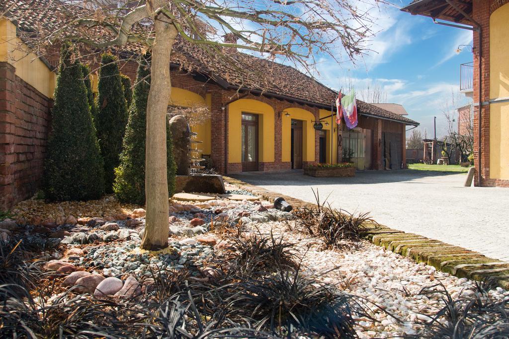 Bed and Breakfast Casa Del Grande Vecchio Airasca Exterior foto