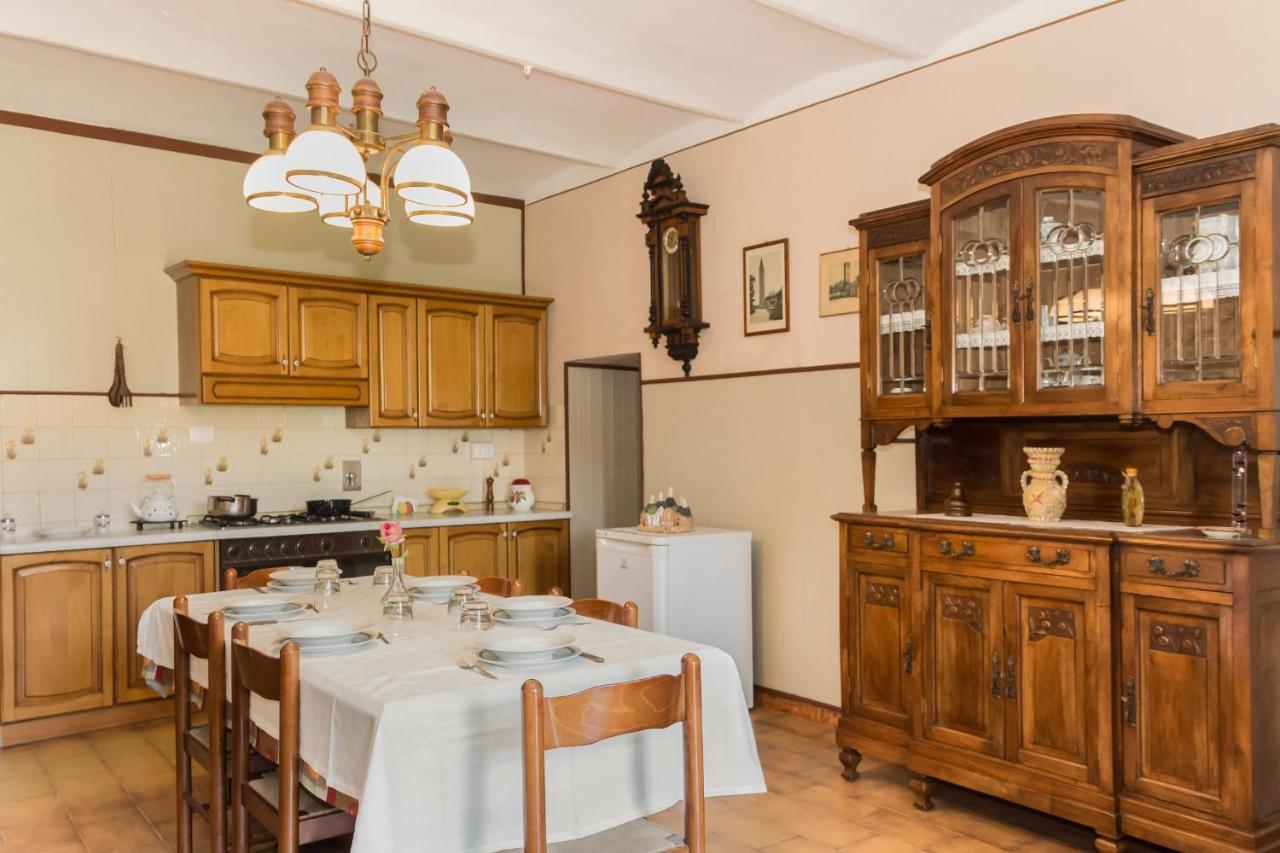 Bed and Breakfast Casa Del Grande Vecchio Airasca Exterior foto